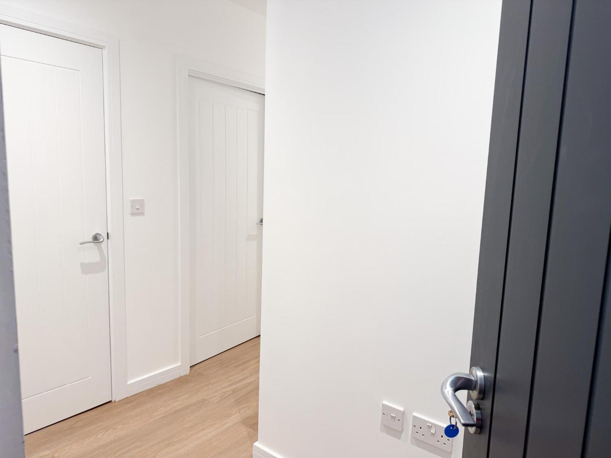 Spacious Modern 1 Bed Apartments In St Neots - Perfect For Contractors & Professionals - Free Parking - Wifi - Fully Equipped Kitchen - Smart Tv Ideal For Work Stays And Long Projects Kültér fotó